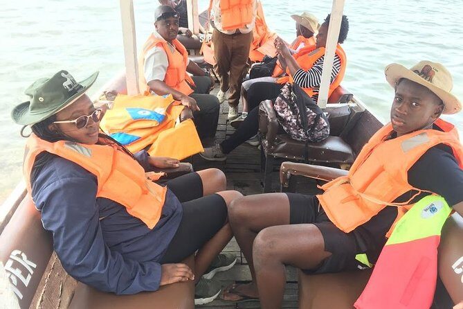 1 day Trip to Lake kivu beach - Hot spring time: real muscle relief after a long road day