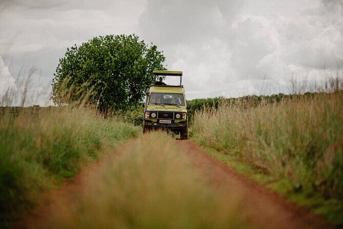 Big 5 Safari Day Trip - The drive from Kigali to Akagera: expect real time in the car