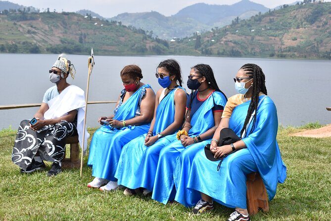 Boat cruise in Twin lakes and Lake Kivu - What the 3 hours on the water really includes