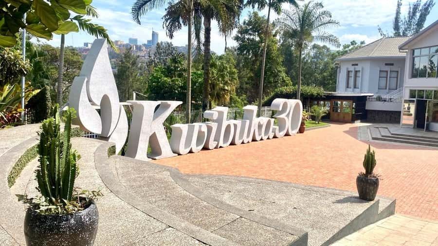 Kigali City Tour: History, Art and Local Highlights. - Getting picked up in Kigali without wasting time