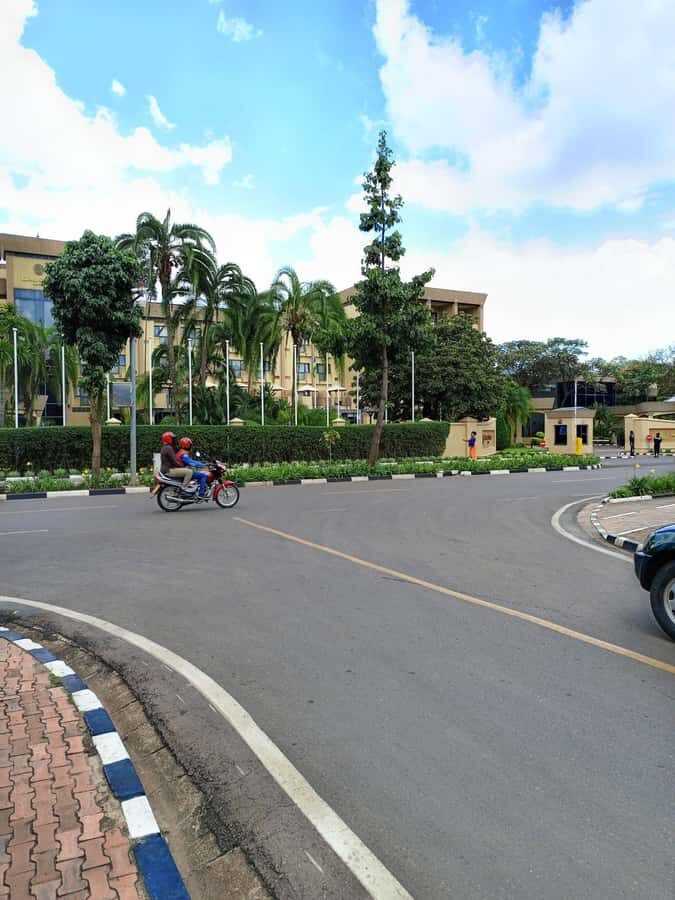 Kigali: luxury City Tour with Hotel Pickup and Drop-off - Nyarugenge Breaks and Photo Stops for Real City Orientation
