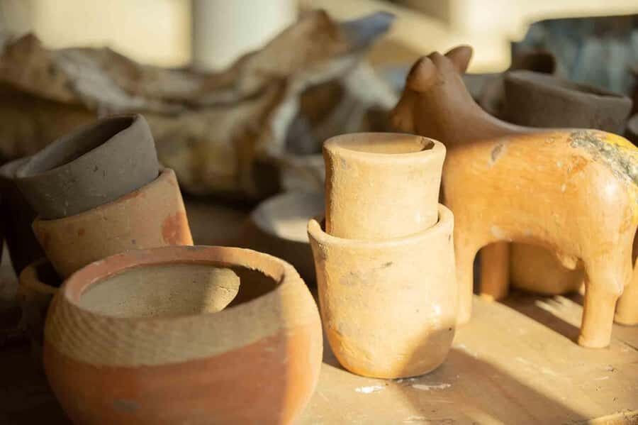 Kigali: Traditional Kubumba Pottery Making with Local Women - English, Swahili, and how the instruction style affects your results